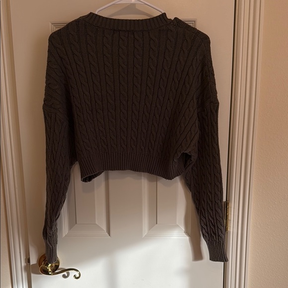 Alter'd State women's cable Knit Cropped Sweater - olive green, size M - Picture 8 of 10